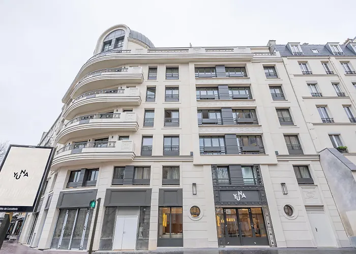 Yuna Porte-Maillot - Aparthotel
