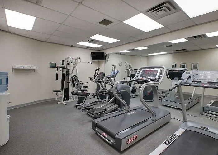 Ramada By Wyndham Nisku Edmonton Airport