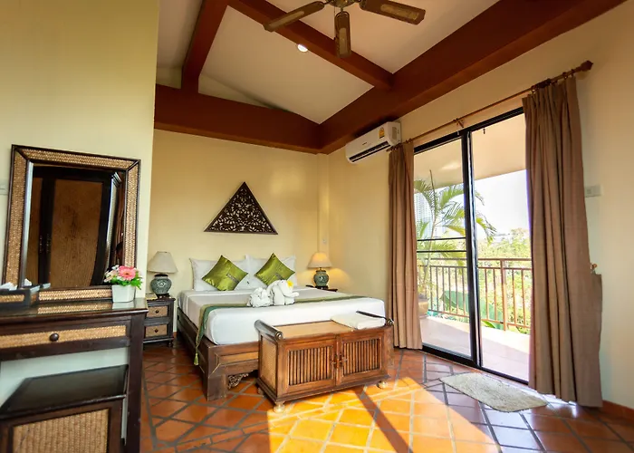 Chang Charlie Inn, Boutique