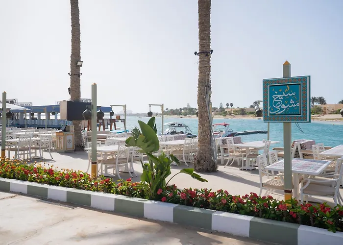Sea Gull Marina Hotel