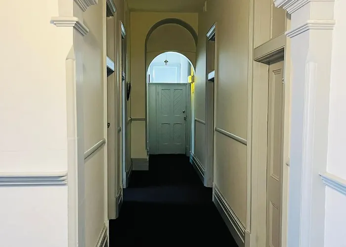 Leura Hotel