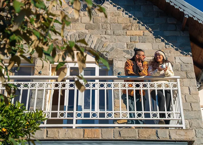 Casa De Bello, Nainital, Near Kainchi Dham
