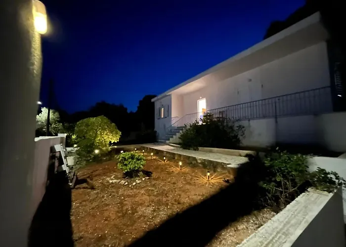 Eva'S House