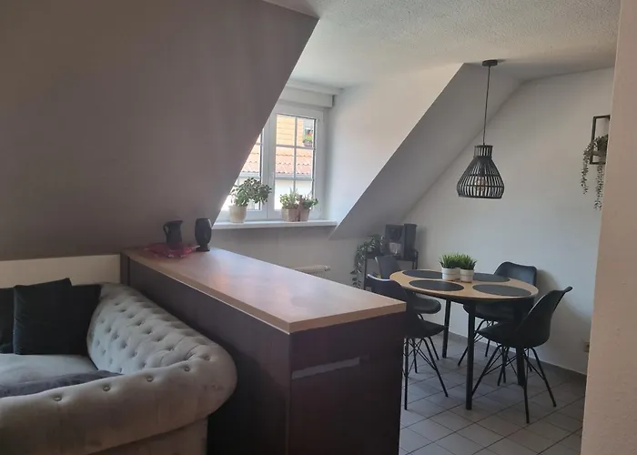 Charmante Maisonette-Wohnung In Jena Alt-Lobeda, In Kliniknaehe