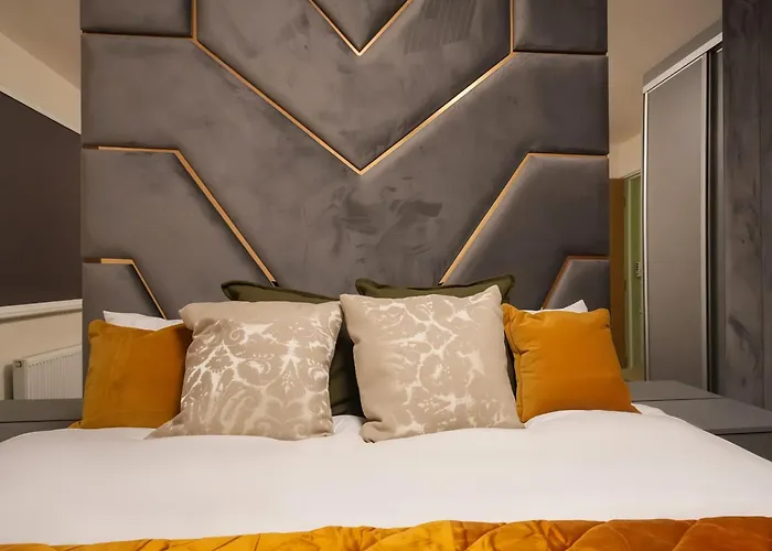 Adeluxe Aura - Entire Ultra Luxury- Super King Bed With Free Wifi, Netflix And Amazon Prime