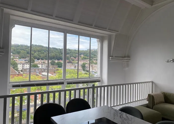 Historic Dover Stay With Stunning Castle View