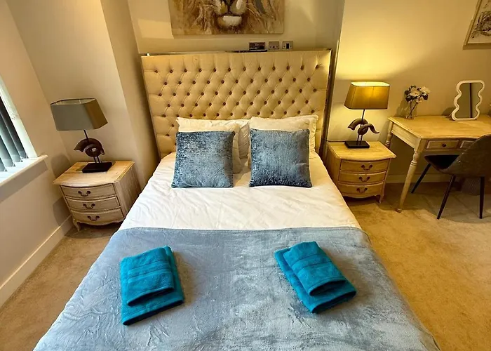 Prime London Stay Chic, Cosy & Sleeps 5