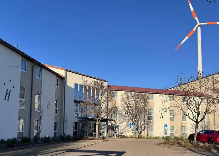 Highway Hotel