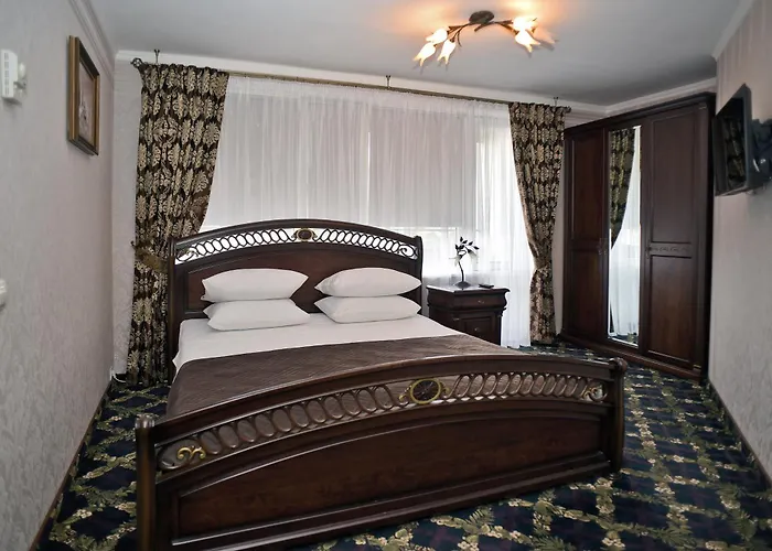 Hotel Mir