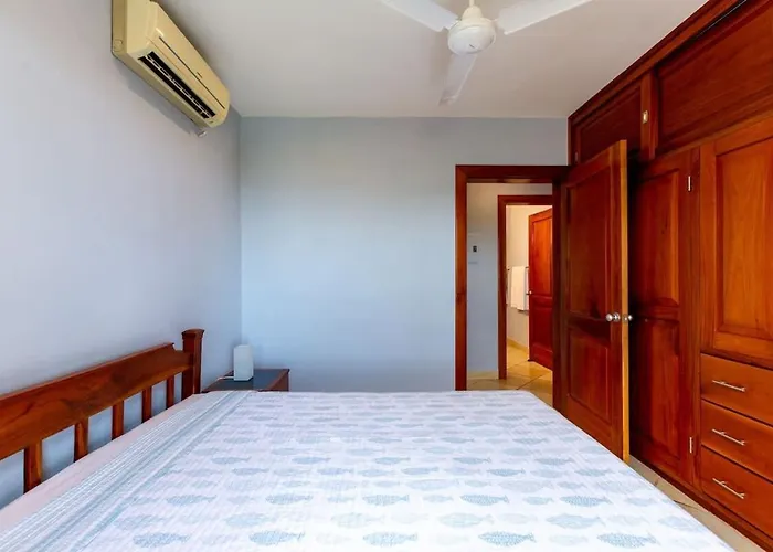 2-Bd With Ocean-View Terrace And Pool