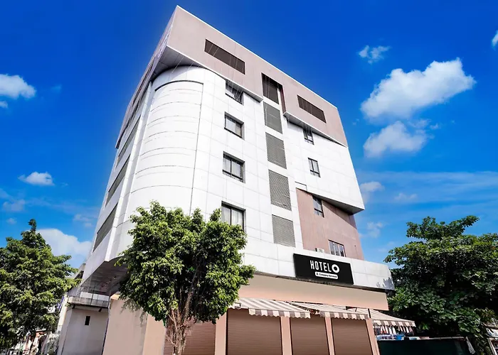 Hotel O Nashik Road Formerly The Address Hotel