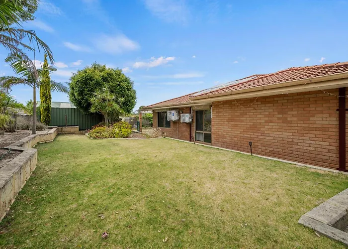 Entire House With 4 Bedrooms Fully Air Conditioned