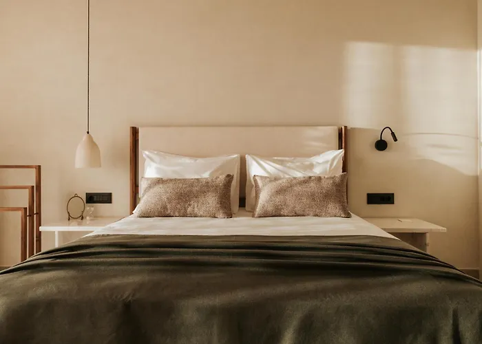 Amente Mindful Suites