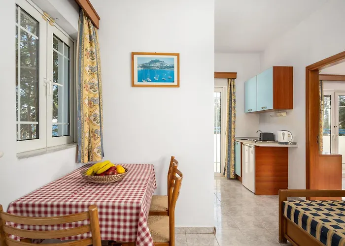 Evi Studios & Apartments Pefkos