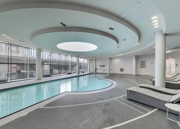 Beautiful Luxurious Modern Condo With Breathtaking Views