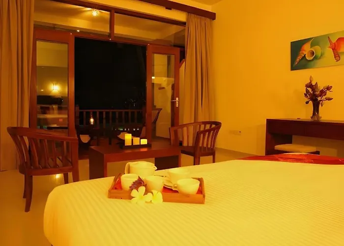 Whispering Palms Hotel