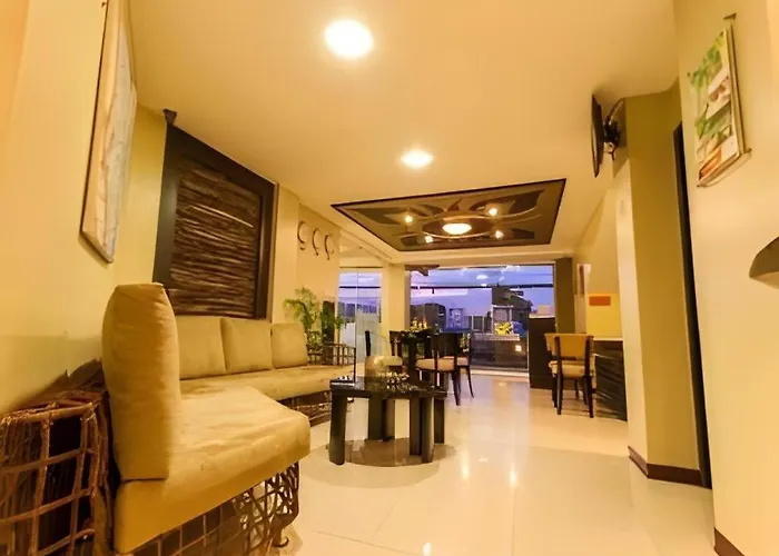 L Square Hotel