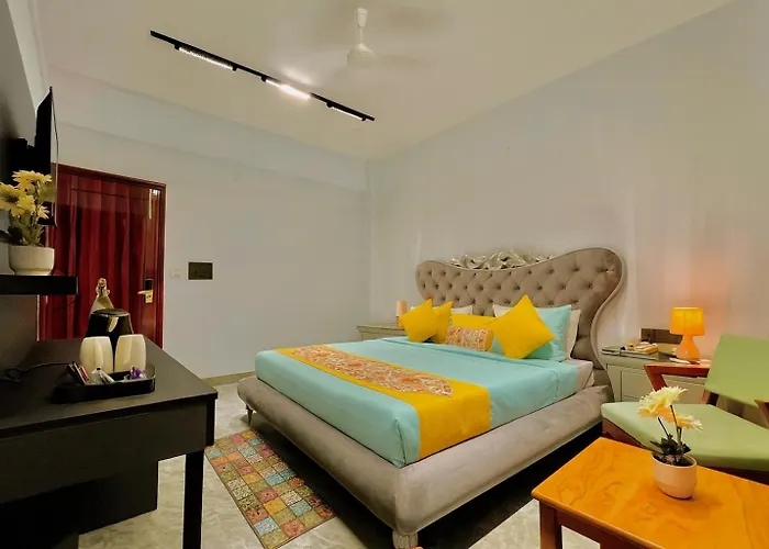Hotel Aura Residency - A Luxury Hotel & Resort, Haridwar