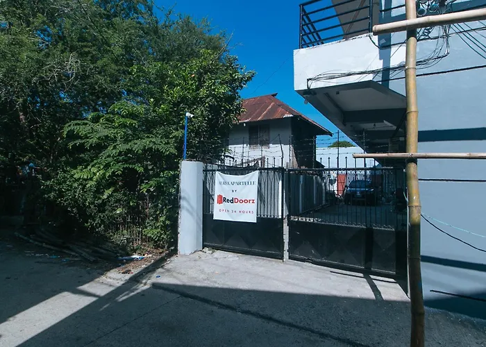 Reddoorz At Aurea Apartelle