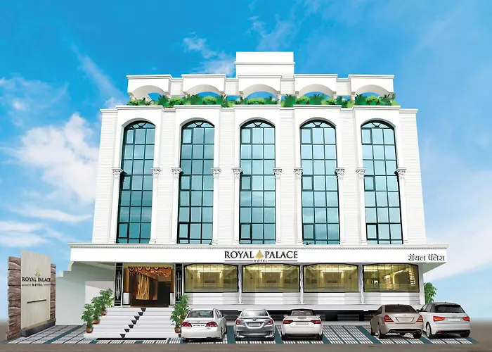 Hotel Royal Palace Jalgaon