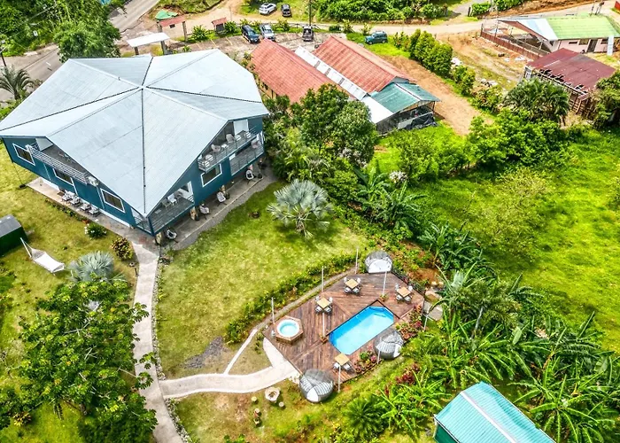 Blue Jungle Lodge