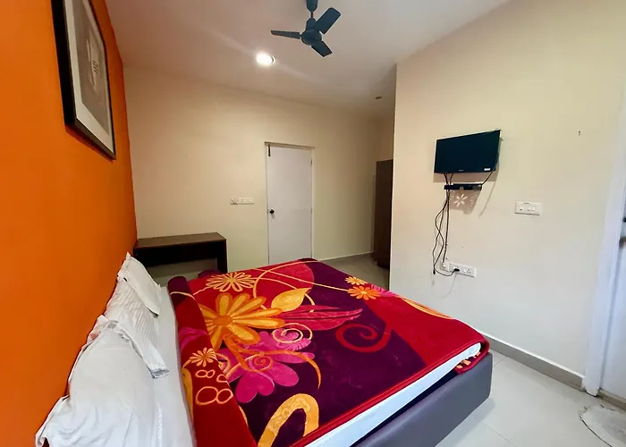 Nilgiris Inn