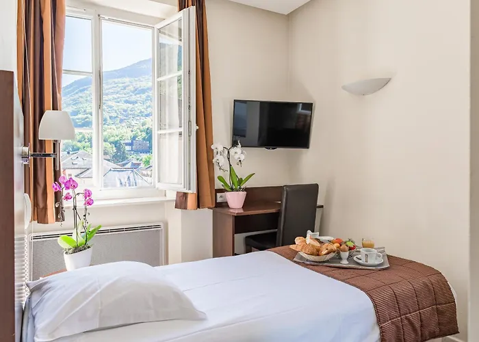 Auberge De Jeunesse Hi Brides-Les-Bains