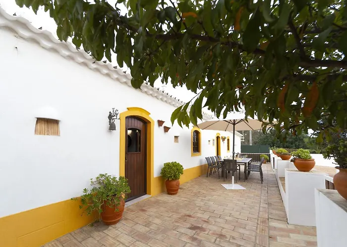 Villa Monte Domingos Simoes