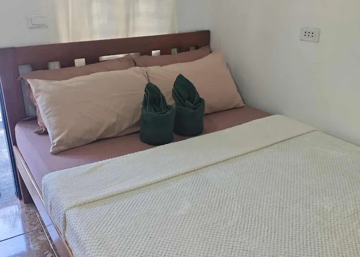 Alexa'S Apartments