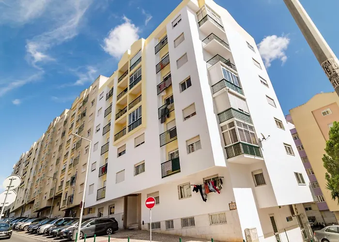 Apartamento para 6 hóspedes em Queluz próximo Lisboa,Sintra e Cascais