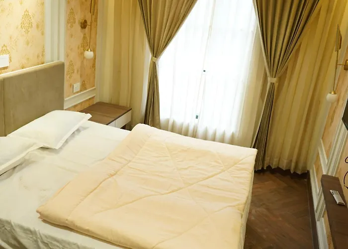 Kumaran Grand - Luxury Rooms