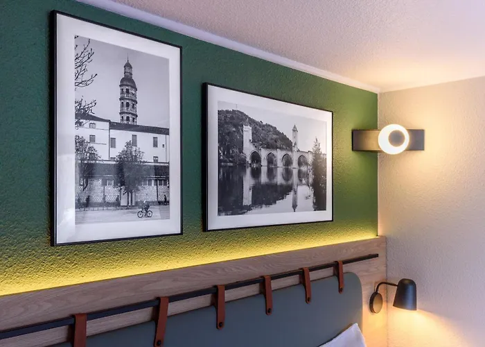 Campanile Nature - Niort Est La Creche