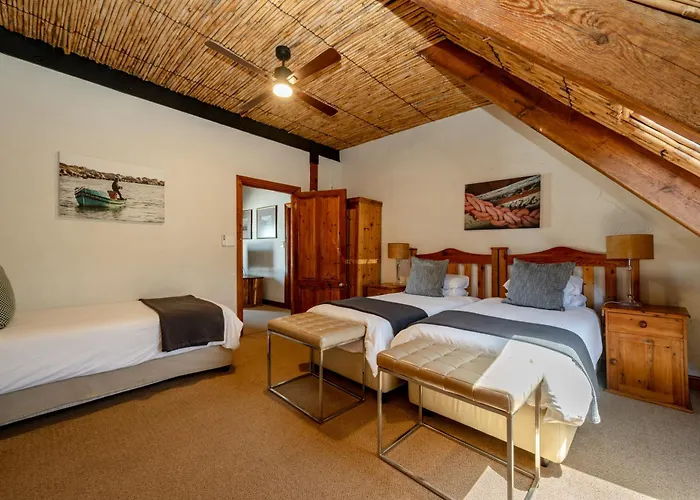 Adventure Pad'S By The Farmhouse Hotel
