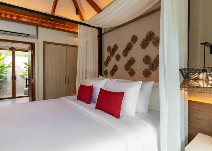 Crimson Resort And Spa - Mactan Island, Cebu