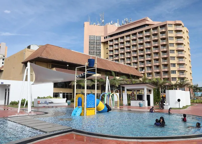 Primula Beach Hotel