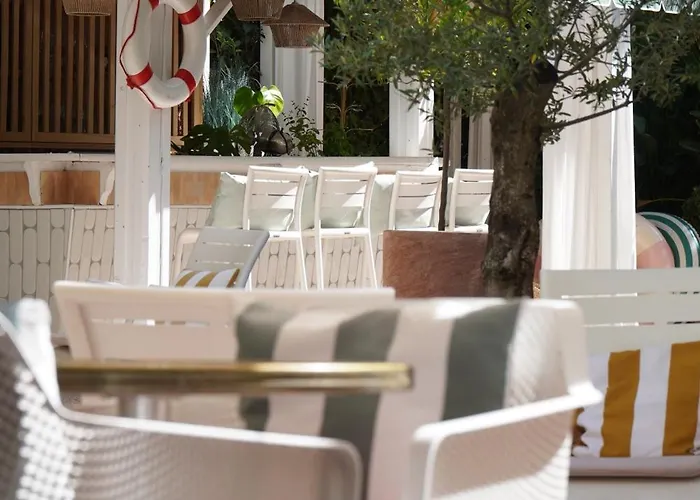 Hotel De Londres