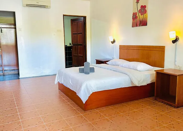 Landcons Hotel & Resort