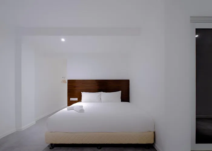 T Hotel Tandop
