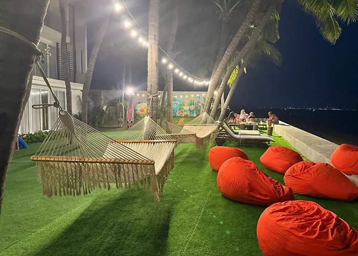 Villa Del Sol Beach Resort & Spa