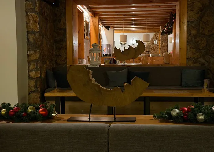 Hotel Board