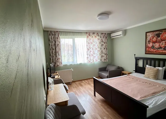 Yaev Family Hotel