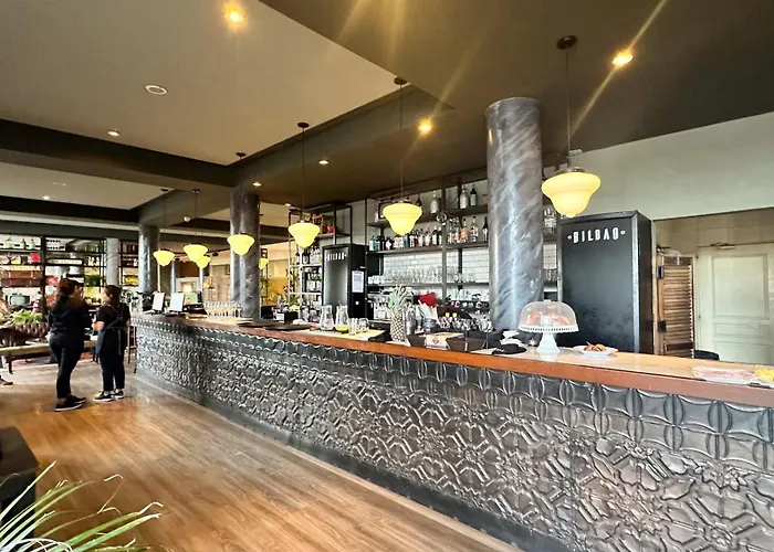 Puerto Amarras Hotel & Suites