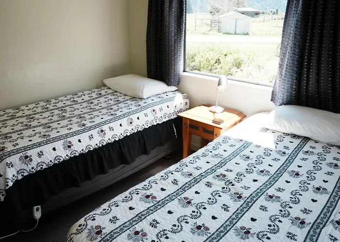 Sunset Motel Fox Glacier