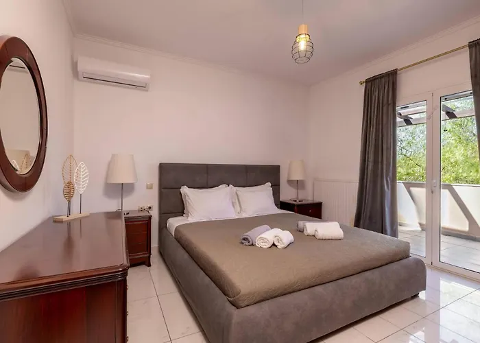 Leone Luxury Villas