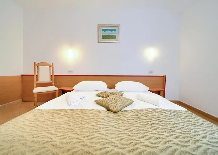 Villa Lovorka - Hotel Resort Drazica