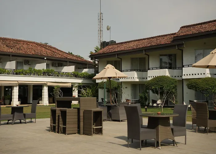 Hibiscus Beach Hotel & Villas - 10 Percent Off On All Food & Beverages
