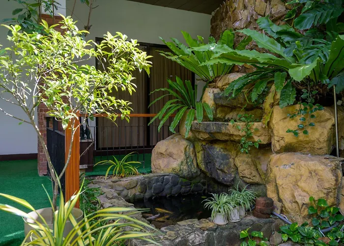 Jurias Garden Hotel