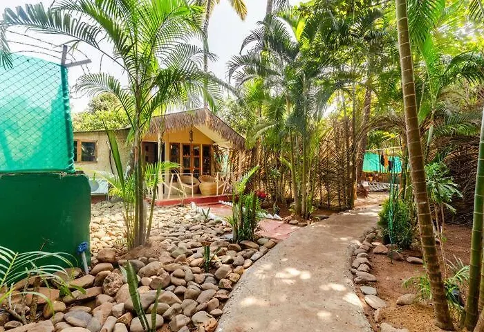 Sea Shades Cottages With Private Jacuzzi