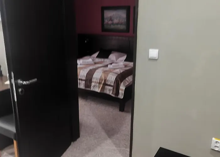 Hotel David With Free Parking