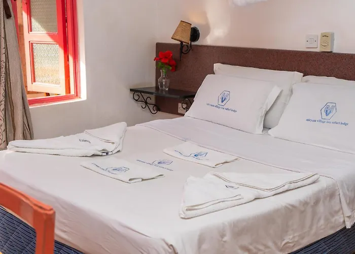 Miryams Village Inn Safari Lodge